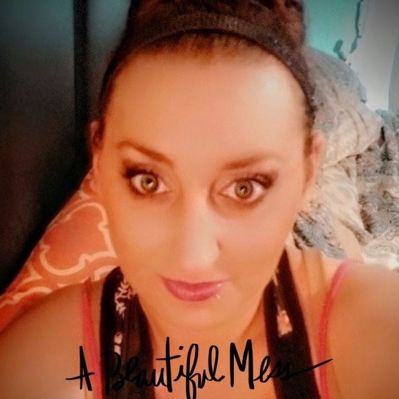 Meet your Posher, Candice - Picture 1 of 1